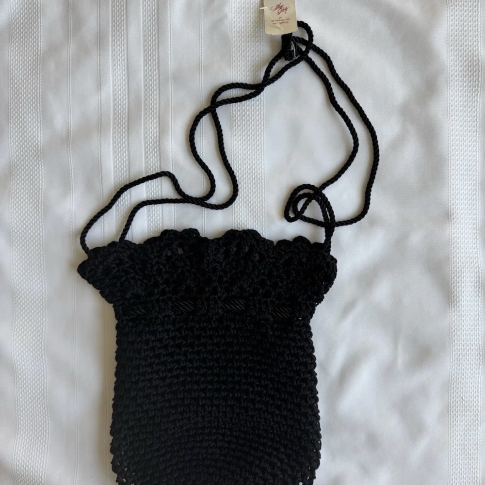 Vintage Lord&Tailor Macrame Crochet Boho Hobo Black Crossbody Bag trend 2026